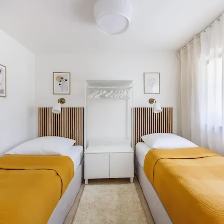 Vakantiehuis Goldene Zeit I Terasse I Parkplatz I 3 Sz I 2 Baeder I 2 Min Zum