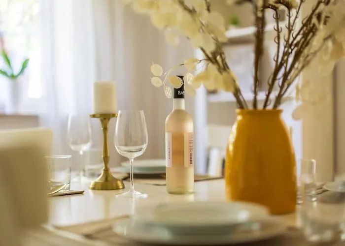 Goldene Zeit I Terasse I Parkplatz I 3 Sz I 2 Baeder I 2 Min Zum * يواخيمستال