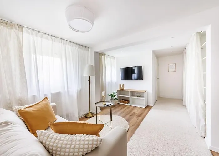 Goldene Zeit I Terasse I Parkplatz I 3 Sz I 2 Baeder I 2 Min Zum يواخيمستال